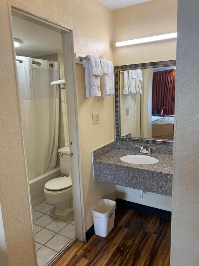 Country Hearth Inn & Suites Cartersville Exterior photo