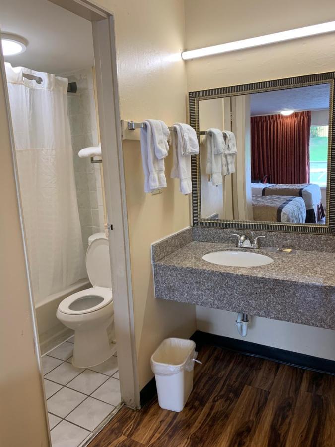 Country Hearth Inn & Suites Cartersville Exterior photo