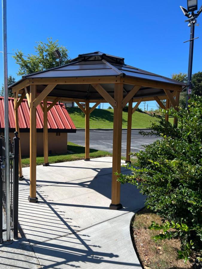 Country Hearth Inn & Suites Cartersville Exterior photo