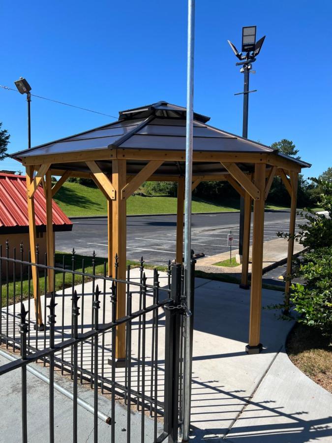 Country Hearth Inn & Suites Cartersville Exterior photo