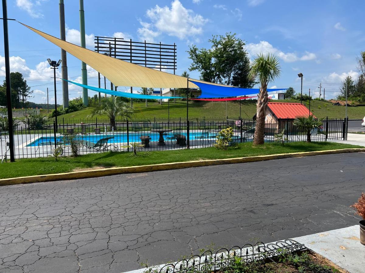 Country Hearth Inn & Suites Cartersville Exterior photo