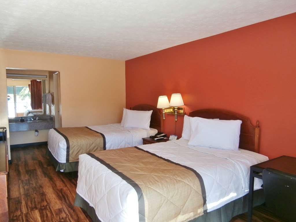 Country Hearth Inn & Suites Cartersville Room photo
