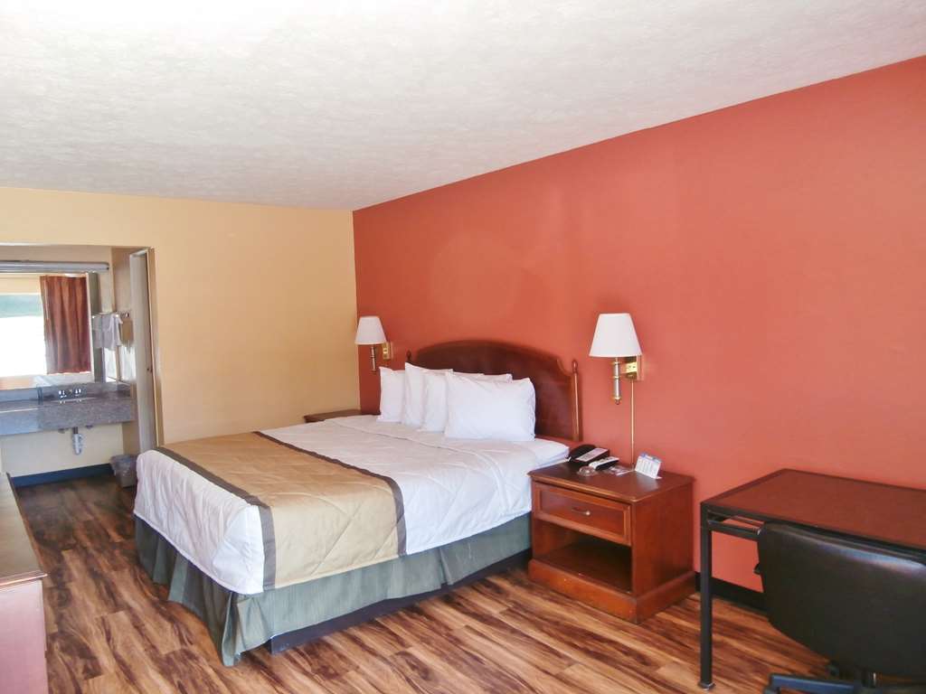 Country Hearth Inn & Suites Cartersville Room photo