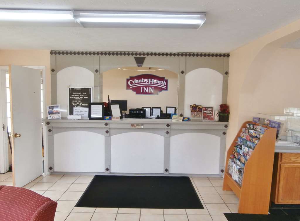 Country Hearth Inn & Suites Cartersville Interior photo