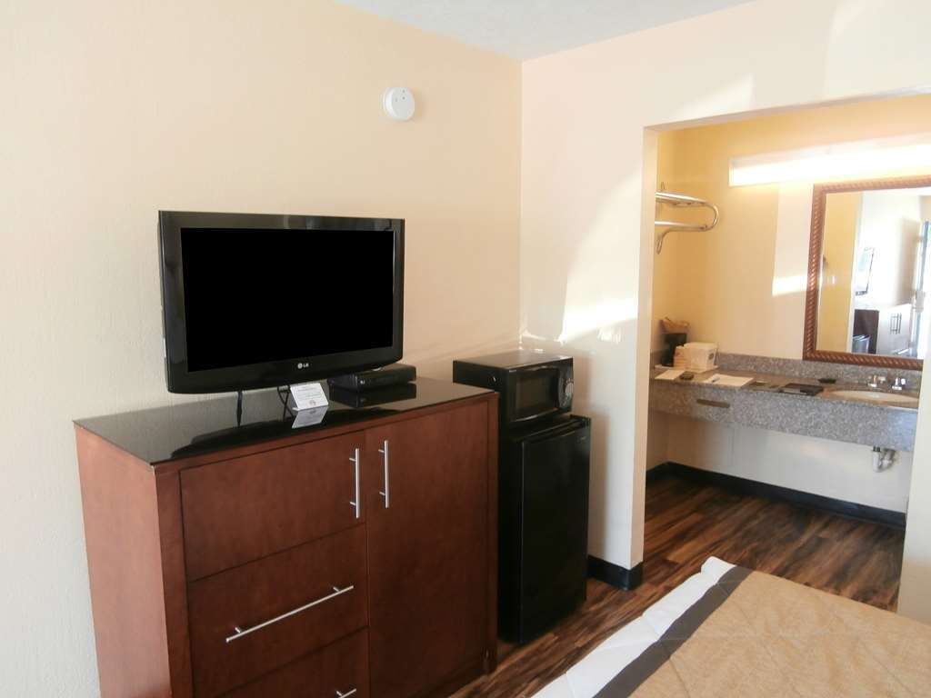 Country Hearth Inn & Suites Cartersville Room photo